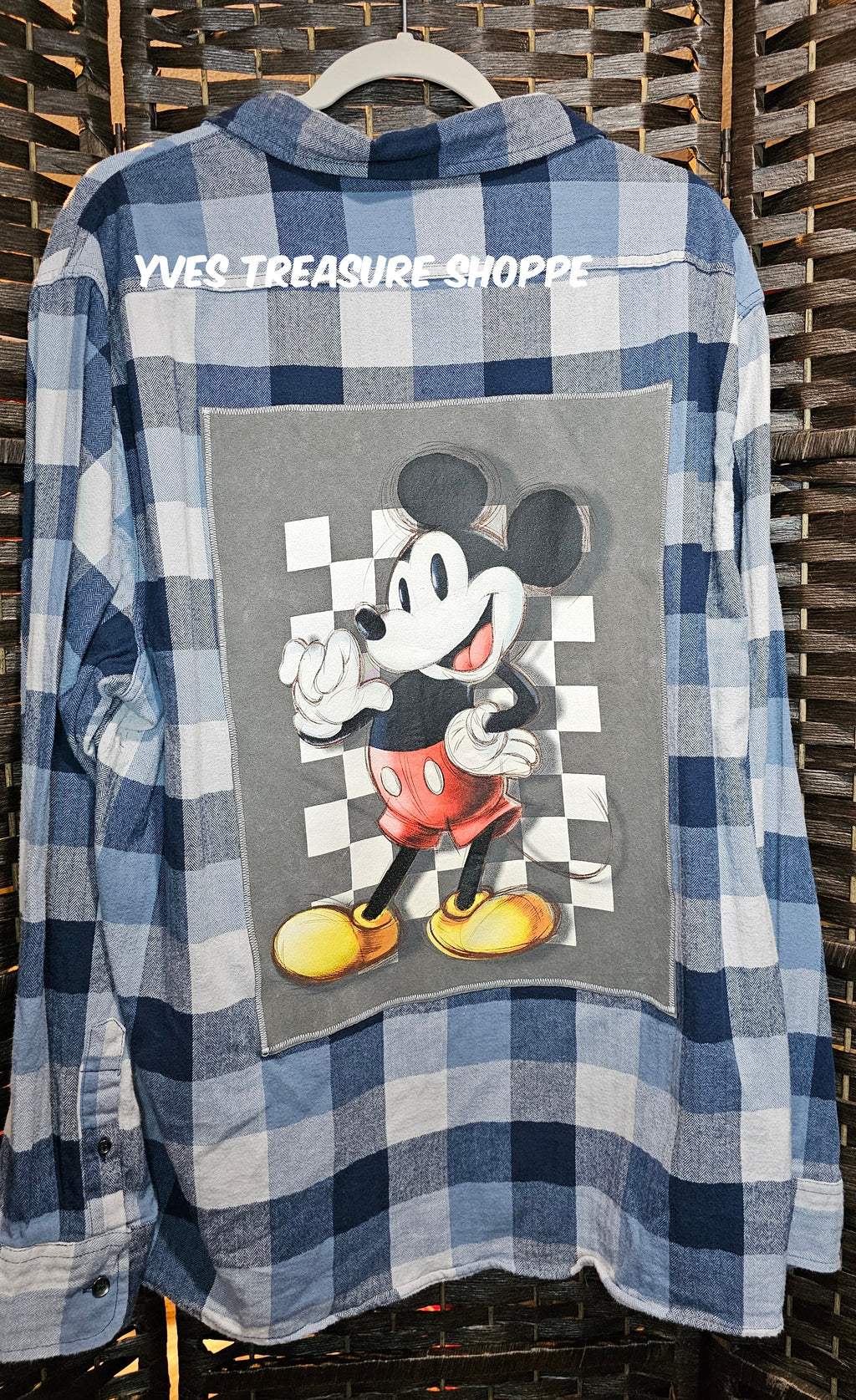 Upcycled Movie Top XXL