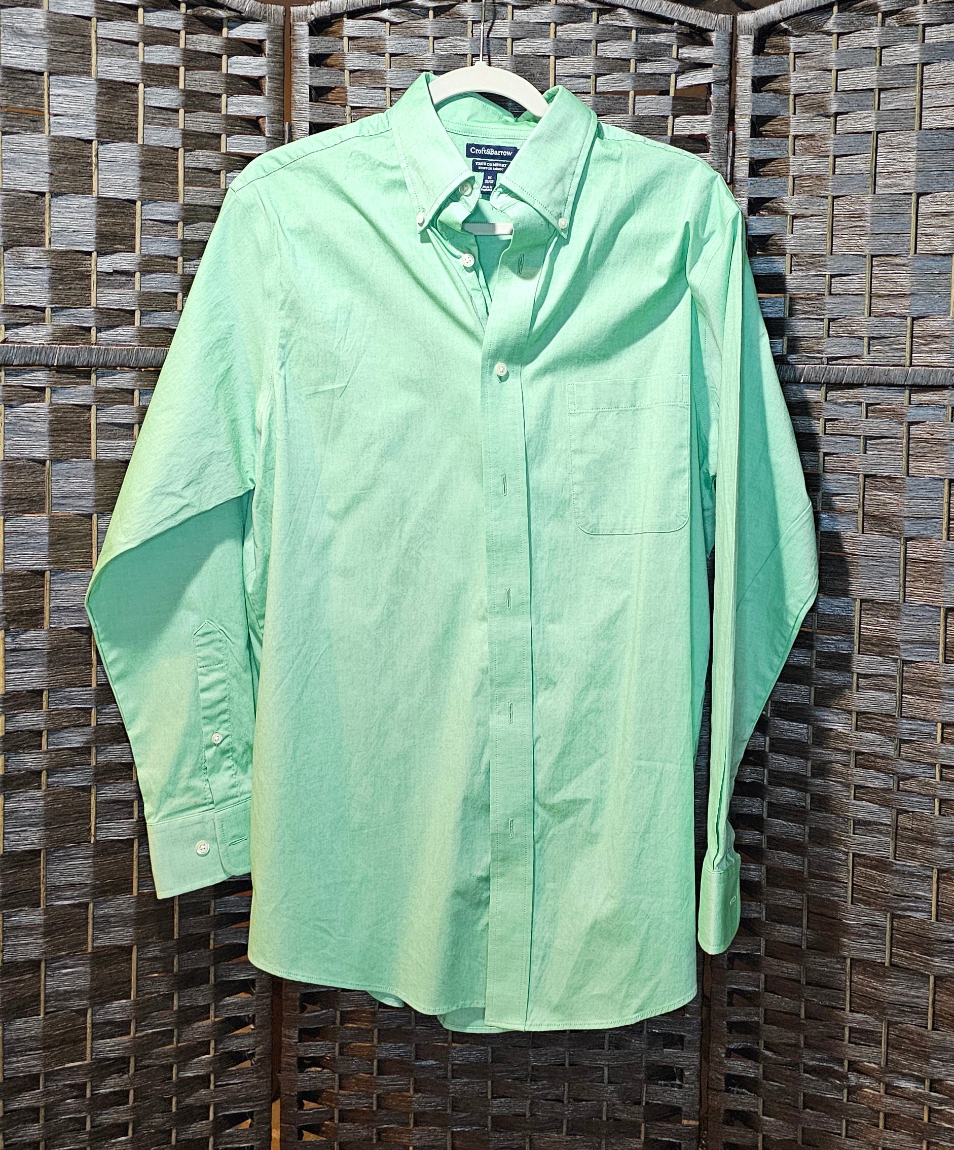 Thrifted Large Green Gamer Shirt Large (16)